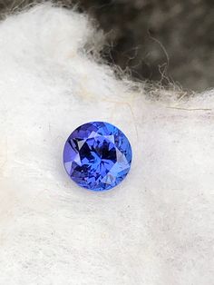 Natural Tanzanite Round Cut, 6 MM Round 1.10 Carat Rare Deep Blue Zoisite Tanzanite, Loose Calibrated Tanzanite For Jewelry Making December   Details:- Gemstone :- Natural Tanzanite Weight      :- 1.10 Carats Color         :- Blue  Size           :- 6x4.30 MM Hardness  :- 6 - 6.5 ( Mohs Scale ) SKU = Tanzanite0000866 Blue Zoisite, Everyone Makes Mistakes, Mohs Scale, Tanzanite Stone, Tanzanite Ring, Blue Tanzanite, Tanzanite Gemstone, Natural Tanzanite, Natural Sunlight