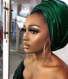 African Makeup, Spooky Wedding, Gold Makeup Looks, Head Scarfs, African Wedding Attire, Head Wrap Styles, Hair Wrap Scarf, Nigerian Weddings, African Styles