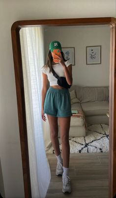 baseball cap, baseball cap summer outfit, baseball cap women, baseball cap outfit inspiration, ootd, fashion, summer, fall, that girl, amazon, shopping, yankees hat, green cap College Class Outfits, Nanny Outfit, Comfy Summer Outfits, College Outfits Comfy, Class Outfits, Florida Outfits, Simple Summer Outfits, Neue Outfits, Chill Outfits