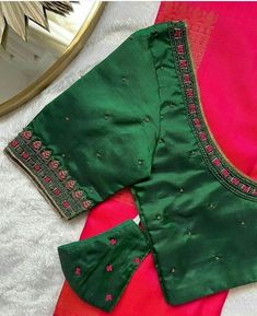 Work Blouse Hand Designs, Green Blouse Designs, Blouse Maggam Work, Blouse Ideas, Simple Work