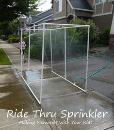 Pvc Pipe Sprinkler, Kid Car Wash, Backyard Water Parks, Kids Sprinkler, Outdoor Fun For Kids, Pvc Pipe Projects, Water Playground, Summer Fun For Kids, Backyard Pool Designs