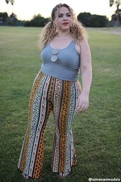 Plus Size Paisley Print Flare Pants Flared Pants Outfit Plus Size, Pants Outfit Plus Size, Jeans Palazzo, Print Flare Pants, Bell Bottoms Outfit, Healing Symbols, Printed Flare Pants