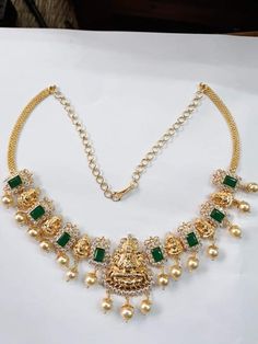 30grams Gold Necklace Designs, Emerald Haram, Temple Jewellery Earrings, Beautiful Gold Necklaces, Gold Necklace Indian Bridal Jewelry