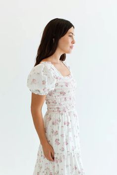 Julia Floral Dress– CARLY JEAN LOS ANGELES Carly Jean Los Angeles, Julia Dress, Sweet Floral, Basic Dress, Kimono Dress, Sweater Blouse, Jeans For Sale, Denim Shop, Chic Look