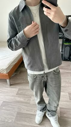 Grey Jeans Outfit Men, Grey Jeans Outfit, Jeans Outfit Men, Outfit Hombre, Classy Outfits Men, Boys Outfits