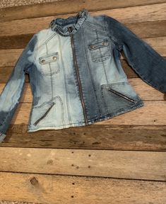 Acid Washed Vintage Denim Jean Jacket. Women's size medium. Vintage Denim Jeans, Jean Vintage, Womens Jackets, Denim Jean Jacket, Denim Jean, Vintage Jeans, Vintage Denim, Jean Jacket, Favorite Outfit