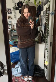 Grandpa Cardigan Outfit Aesthetic, Fall Camping Aesthetic Outfits, Bookish Outfits Summer, Grandpa Sweaters Outfit, Cute Thrifted Clothes, Cozy 90s Outfits, How To Style Grandpa Sweaters, Where To Buy Grandpa Sweaters, Fall Outfit Inspo Grunge