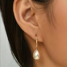 Brand New Women's Hanging Pearl Drop Earrings 14k Gold Plated Sterling Silver Real Natural Freshwater Cultured Pearls Measurements 1.25" Tall X .4" Wide Retail Price $300 Buy With Confidence From A Trusted Seller With A 99%+ Feedback Rating! A0164 (Id-687-) Pearl Charm Earrings For Anniversary, Fine Jewelry Drop Pearl Earrings, Drop Pearl Earrings Fine Jewelry, Pear-shaped Hoop Earrings For Gifts, White Gold Pear-shaped Pearl Earrings, Drop Hoop Earrings For Wedding, Pear-shaped White Gold Earrings, Pear-shaped Earrings With Ear Wire, Formal Single Pear-shaped Earring