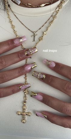 Ig/herartistrysyd | TikTok خواتم خطوبة, Dope Jewelry Accessories, Spring Nail Designs, Girly Acrylic Nails, Brighter Days, Luxe Jewelry, Unique Acrylic Nails, Bling Acrylic Nails, Classy Fashion