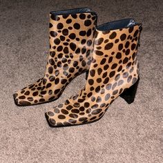 Barely Worn, Stuart Weitzman Leopard Print Ankle Boots Size: 8.5 Retail Price: $330 Leopard Print Ankle Boots, Stuart Weitzman Shoes, Stuart Weitzman, Black And Brown, Bootie Boots, Leopard Print, Ankle Boots, Women Shoes, Boots