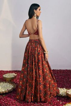 Lehenga And Blouse, Net Embroidery, Printed Lehenga, Backless Blouse Designs, Fashionable Saree Blouse Designs, Gaun Fashion, Blouse Designs Indian