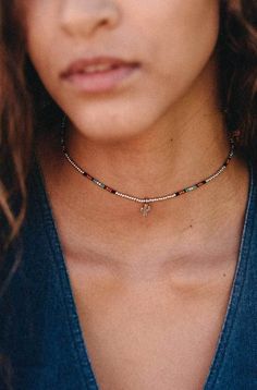 Beaded Necklace Diy, Necklace Making, Best Jewelry Stores, A Necklace, Beaded Accessories, Jewelry Choker, Bead Jewellery, Beaded Jewelry Diy, Pandora Jewelry