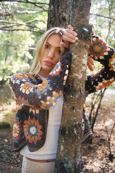 Step up your layering game with 'Pia', unique crochet cardigan, perfect for women who love vintage inspired looks and a boho aesthetic. Handmade with natural materials, it's ideal for fall fashion outfits and cozy winter styles. Designed by Atelier Solana, this cardigan brings effortless inspiration to your wardrobe, with its relaxed fit and earthy tones. Whether you're heading to a festival or embracing a cozy day in, this piece offers timeless style and comfort. Handmade Bohemian Fall Cardigan, Bohemian Fall Knit Cardigan, Fitted Bohemian Knit Cardigan, Bohemian Winter Knit Cardigan, Earthy Cardigan, Cozy Winter Fashion, Earthy Color Palette, Boho Aesthetic, Unique Crochet