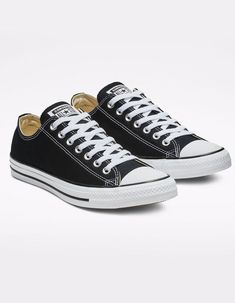 CONVERSE Chuck Taylor All Star Black Low Top Shoes Coraline Closet, Black Converse Low Tops, Converse Low Cut, Black Converse Low, Zapatillas All Star, Converse Noir, Making Outfits, Mode Converse, All Star Black