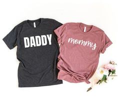 two shirts that say, i love daddy and mommy