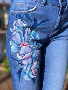 Simplea jeans updated into an art-piece. You can choose the design as well as the colors. Hand Painted Blue Jeans For Spring, Artistic Straight Leg Denim Jeans, Artistic Hand Painted Denim Jeans, Denim Decor, Painted Jeans, Fabric Colour, Wardrobe Inspiration, Pink Flower, Fabric Color