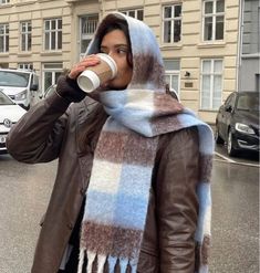 Scarf Aesthetic, Aesthetic Life, About Coffee, Fashion Aesthetics, Fall Fits, Winter Fits, Coffee Accessories, Winter 2023