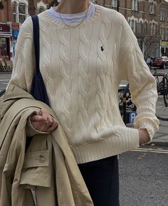 Ralph Lauren Sweater Outfit, Doudoune The North Face, Chique Outfit, Skandinavian Fashion, Autumn Fits, Grand Central, Pullover Outfit, Autumn Outfits, Central Station