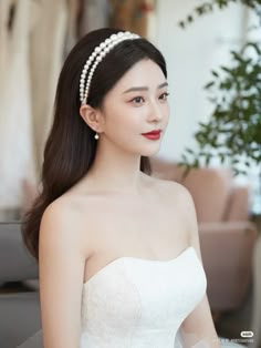 Bridal Hair Korean Style, Bridal Hair Korean, Make Up Wedding Korea, Korean Hairstyle Wedding, Korean Bride Hairstyle, Korean Bride Makeup, Korean Hairdo, Korean Wedding Hairstyles, Korean Bridal Hair