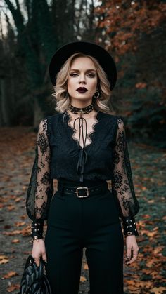 Goth Outfit Women, Autumn Style Outfits, Feminine Goth Outfit, Chic Goth Outfits, Goth Chic Outfits, Stylish Black Outfits, Corp Goth, Goth Chic