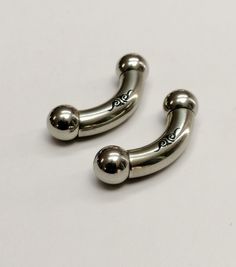 5mm Curved barbell 4g barbell Two balls - Surgical steel - Ear weight. Gauge -Body jewelry, earlobe, expander. Heavy barbell, Unisex- large gauge ★ FREE SHIPPING★ More information: ● Gauge (Thickness): 6mm (2g) ● Material: Surgical steel ● Color: Silver ● barbell length: 15mm ● ball size: 8mm ● Tribal design is only on one side �★ ★ Discover more unique body jewelry here: ★ ★ https://etsy.me/2OobEog ✔ Is Surgical steel body jewelry good for sensitive skin? Yes! Wearing Surgical steel body jewelry Nickel Free Silver Curved Barbell Piercings, Nickel-free Silver Curved Barbell Piercings, Snakebites, Circular Barbell, Belly Jewelry, Ear Weights, Belly Rings, Black Rings, Cyprus