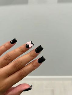 Short Nails Black Women, Gel Toe Nails, Acrylic Toe Nails, Black Acrylic Nails, Hard Nails, Colored Acrylic Nails, Girly Acrylic Nails, Work Nails, Short Square Acrylic Nails