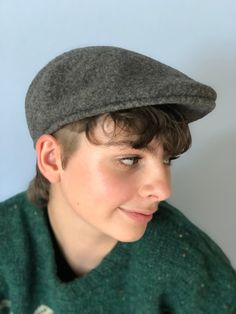 Excellent vintage newsboy hat it is made of boiled wool and would look great on him or her. This is a hand-made hat, very cleverly constructed with a plastic lined brim head circumference is about 21 inches Casual Wool Flat Cap Felt Hat, Vintage Winter Felt Flat Cap, Silhouette Paper, Boho Hippie Dress, Newsboy Hat, Vintage Silhouette, News Boy Hat, Boiled Wool, Newsboy Cap