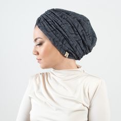 note: Our products are designed to accommodate all hair and fit all head sizes with stretchy fabrics. However, for situations such as chemotherapy, we kindly request you order a smaller size.  Elevate your style with our exquisitely crafted handmade turban hats, meticulously designed for women who appreciate both fashion and comfort. Our turbans are not just accessories; they're statements of individuality, offering a burst of color and personality to any ensemble. Whether you're stepping out for a special event or simply want to add a touch of flair to your everyday look, our turbans are the perfect choice. They effortlessly transition from casual outings to elegant affairs, making them a versatile addition to any wardrobe.  Don't hesitate to ask us for more colors and details.  ORDERING Headscarf Fashion, Alopecia Headwear, Women Turban, Fashion Turban, Headwrap Tutorial, Turban Hijab, Mode Turban, Chemo Caps, Turban Hat