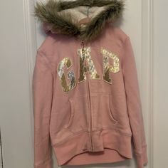 Gap Pink, Sherpa Lined, Faux Fur Zip Up Jacket With Shiny Gold Logo. Pink Winter Tops For Cold Weather, Cute Gap Outerwear For Fall, Gap Pink Tops For Fall, Pink Gap Tops For Fall, Cozy Pink Winter Tops, Pink Cozy Fit Outerwear For Spring, Chanel Heels, Pink Sherpa, Sherpa Lined