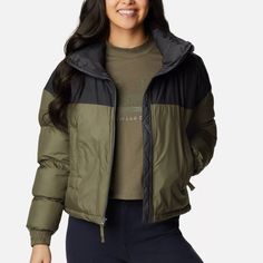 Very Nice Warm And Cozy Fluffy Jacket, New With Tags, Omni-Heat Technology. Fluffy Jacket, Cropped Puffer Jacket, Blue Camouflage, Black Puffer Jacket, Down Puffer Coat, Quilted Puffer Jacket, Puffy Jacket, Womens Parka, Outdoor Jacket