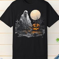 Get into the spooky spirit with our Scary Halloween T-Shirt, designed for both women and men! This comfy and stylish tee is perfect for Halloween festivities and beyond. Made from soft, breathable fabric, it's ideal for haunted houses or cozy nights in. Celebrate the spooky season in style! Celebrate Halloween in style with our Ghost & Pumpkin T-Shirt! Perfect for both men and women, this spooky tee combines comfort with festive flair. Whether you're attending a party or just embracing the seaso Ghost T Shirt, Scary Ghost, Halloween Creepy, Festival Shirts, Halloween Tees, Tee Outfit, Neat Style, Halloween T Shirt, Color Charts