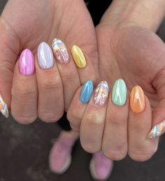 Disney Princess Nails, Cute Almond Nails, Disneyland Nails, Disney Inspired Nails, Pastel Nails Designs, Chrome Nails Designs, Fall Nail Art Designs, Chrome Nail, Disney Nails