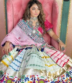 India Shopping, Navratri Chaniya Choli, Lehenga Blouse Designs, Lehenga Blouse, 2000s Fashion Outfits, Stylish Dress Book, Chaniya Choli, Indian Fashion Dresses