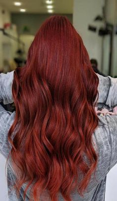 Warm Red Hair, Red Hair Girl, Red Hair Looks, Color Hairstyles, Dyed Red Hair, Ginger Hair Color, Wella Hair, Beauty Clinic