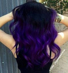 Purple Hair And Black, Dark Purple Hair Color, Purple Ombre Hair, Blue Ombre Hair, Cute Hair Colors, Hair Color Crazy, Lilac Hair