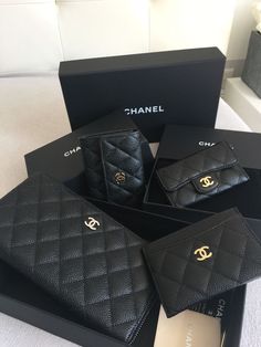 Iphone Bag, Chanel Caviar, Handbag Outlet, Burberry Handbags, Prada Handbags, Wallet Bag, Chanel Handbags, Vuitton Handbags