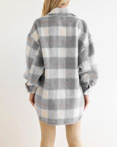 Women's Plaid Coat Lapel Long Sleeve Thick Woolen Plaid Jacket Coat Gray Fall Outerwear With Button Closure, Gray Button Closure Fall Outerwear, Gray Outerwear With Button Closure For Fall, Gray Button Closure Outerwear For Fall, Winter Single-breasted Collared Outerwear, Gray Single-breasted Outerwear With Long Sleeves, Gray Single-breasted Long Sleeve Outerwear, Gray Single-breasted Button-up Outerwear, Plaid Outerwear For Cold Spring Weather