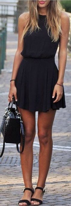 Black romper. Rock Outfit, Mini Dress Fashion, Bohol, Street Style Inspiration, Mode Inspiration, Lany