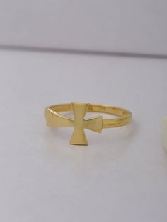 Gold Sterling Silver Cross Ring, Gold Cross Rings In Sterling Silver, White Gold Cross Ring Gift, Gold Cross Ring, Confirmation Gifts, Cross Ring, Cute Rings, Sterling Silver Cross, Ring Sizes