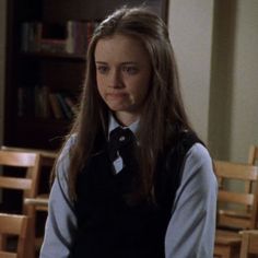 Roy Gilmore, Rory Style, Study Vibe, Girls Vibes, Alexis Bledel, Pfp Ideas, Healthy Lifestyle Inspiration