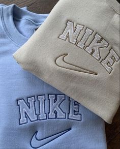 Jumper Aesthetic, Nike Jumper, Hoodies Aesthetic, Crewneck Vintage, Xmas List, Aesthetic Hoodie, Dior Vintage