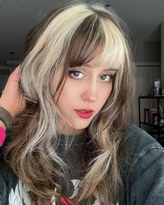 Color Blocking Hair is Back and Better than Ever Dark Blonde Hair With Front Highlights, Blonde Color Blocking Hair, Color Blocking Hair Blonde, Brown Blonde Color Block, Blocked Hair Color, Colorblock Hair Placement, Color Block Hair With Bangs, Block Haircolor, Hair Color Ideas Underneath Colour