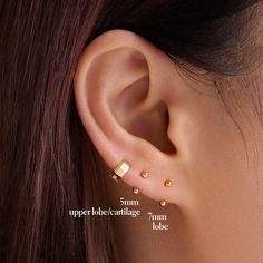 No earscape is complete without u. Richards' petite u-shaped hoops, featuring minimalist ball studs, are here to bring some magic to your lobes. The wrap around effect creates the illusion of floating studs and is sure to have everyone asking how did you do that?! Created for you in 14 karat solid gold, this single hoop earring can stay in your ear always, even when you are in the water. Back Piercings, Hoop Piercing, Tragus Daith, Conch Hoop, Pearl Earring Set, Pearl Statement Earrings, Rose Gold Jewelry, Star Studs, Delicate Earrings