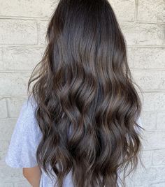 Straight Dark Brown Hair With Highlights, Dark Hair Dye Ideas, Brunette Hair Light, Rich Brown Balayage, Cool Tone Balayage, Brunette Wavy Hair, Brown Hair Inspiration, Mocha Hair, Wedding Hair Colors