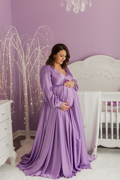 Looking for the perfect dress for your upcoming maternity photo shoot? Look no further than this stunning maternity dress that will have you feeling confident and beautiful on your special day. This plus-size maternity dress is also perfect for baby showers or any other important event during your pregnancy. 👉 ABOUT THE DRESS This elegant faux wrap dress features an elastic waist, ensuring both comfort and style. The length from the waist is a standard 45 inches (115 cm), but can be adjusted fo Plus Maternity Dress, Plus Size Baby Shower Outfit, Maternity Dresses For Wedding Guest, Plus Size Maternity Photos, Purple Maternity Dress, Plus Size Maternity Clothes, Dress For Baby Shower, Maternity Dress For Photoshoot, Dress For Photoshoot