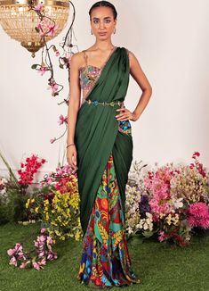 Enchanted Forest Printed Organza Satin Saree and Corset Juhi Bengani - Fabilicious Fashion Drape Saree Indo Western, Unique Saree Draping, Indo Western Dress Party Wear, Concept Saree, Indo Western Saree, Indo Western Outfits For Women, Unique Saree, Indo Western Dresses For Women, Formal Saree