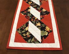 Quilted Fall Table Runner, Bear Table Quilt, 38.50x15.25 - Etsy Canada