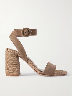 Gianvito Rossi's 'Oleg' sandals are perfect for balmy evenings. They're made from supple suede and rest on 85mm raffia block heels. Style yours with everything from midi dresses to relaxed tailoring. Swimsuit Jewelry, Raffia Sandals, Rossi Shoes, Flat Dress Shoes, Heels High, High Hopes, Raffia Bag, Pump Sandals, Ski Wear