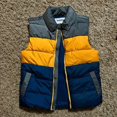 Never Worn. Sonoma Puffer Vest, Size 4 Youth! Fleece Lined Casual Yellow Outerwear For School, Winter Yellow Color Block Outerwear, Multicolor School Winter Outerwear, Puffer Vest, Kids Jacket, Yellow Blue, Blue Yellow, Puffer, Kids Shop