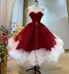 A beautiful red Christmas dress worn for Christmas shoot/ on christmas day. Christmas Evening Dress, Christmas Dress Ball, Christmas Ball Outfit Party Dresses, 1950s Christmas Outfit, Christmas Wear Outfit Ideas, Christmas Dress Diy, Christmas Red Outfit, Diy Christmas Dress, Christmas Formal Dress